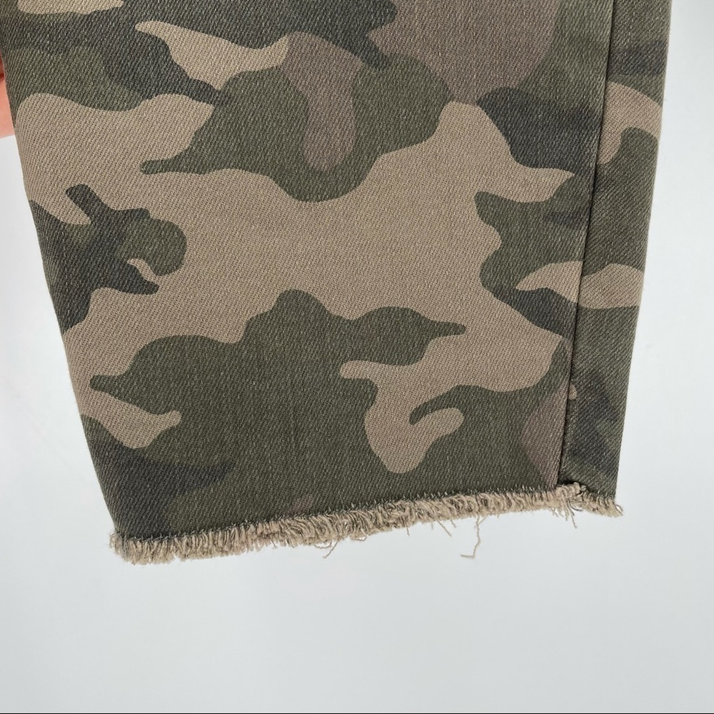 NEW! NOBO Camo Mid Rise Cropped Jeans - Picture 6 of 12